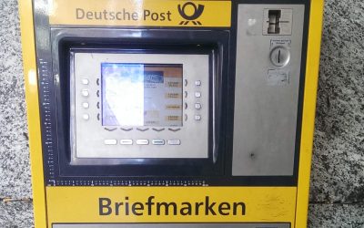 Deutsche Post’s postage stamp machine vs. humans